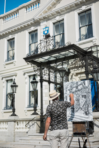 Gerard Byrne Falling Shadows The Mansion House Dublinplein Air Painting Photo Credit Richie Stokes 3